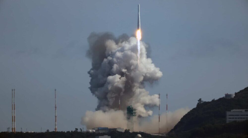 Južna Koreja lansirala prvu svemirsku raketu domaće proizvodnje 1