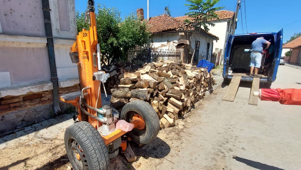 U Zaječaru cena kubika drva skočila na 8.000 dinara i ona nije konačna 3