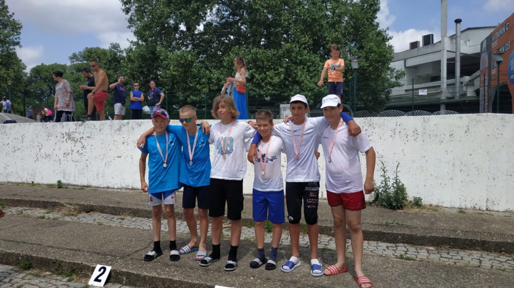 Tri medalje za zrenjaninske kajakaše sa takmičenja na Adi Ciganliji 1