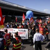 Završen glavni štrajk na pariskim aerodromima, uslužno osoblje i dalje neće raditi 3