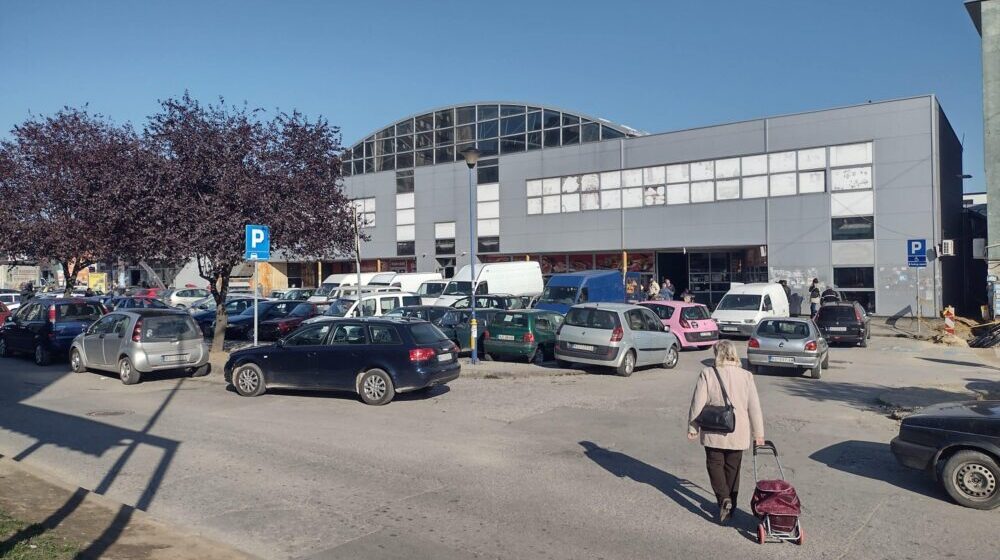 Kragujevac: Rekonstrukcija parkinga ispred tržnice na Aerodromu 1