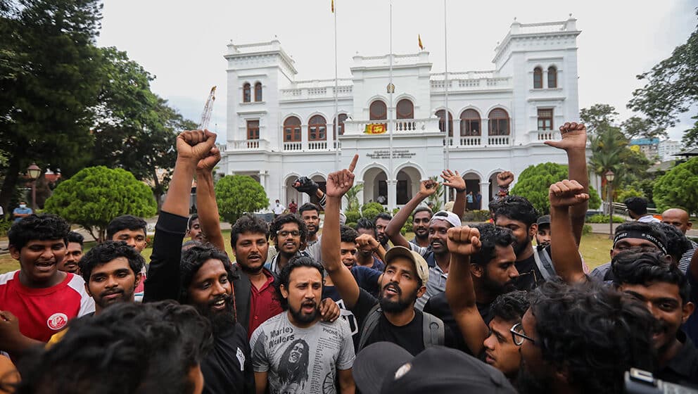 Vlada Šri Lanke podnela parlamentu predlog ustavnih amandamana za ograničenje moći predsednika 1