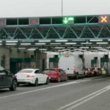 AMSS: Putnička vozila čekaju duže od sat na ulazu u Srbiju preko Horgoša i na izlazu preko Gradine 1