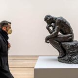 Odlivak skulpture "Mislilac" Ogista Rodena prodat za 11, 14 milona dolara na aukciji u Parizu 1
