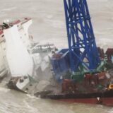 Potonuo teretni brod tokom oluje u vodama kod Hong Konga, desetine ljudi nestalo 3