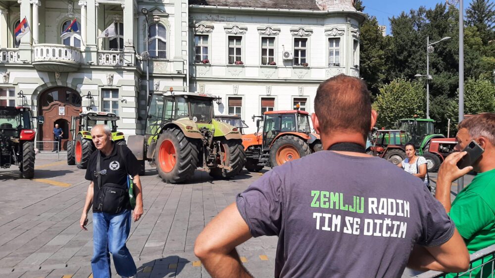 "Sad su protesti odjednom 'politizovani', kad nemaju argumente": Zašto poljoprivrednici ne veruju u obećanja ministarke Tanasković? 3