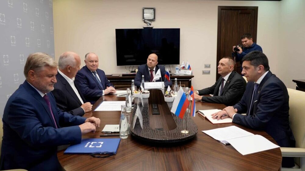 Vulin se sastao sa generalnim direktorom "Rosteha" i generalnim direktorom "Rosoboroneksporta" u Moskvi 1