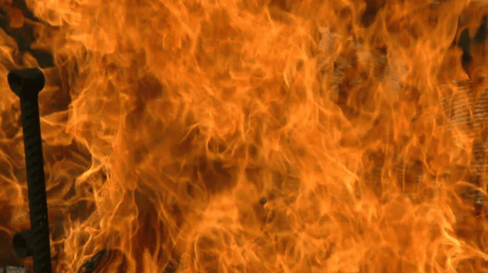 Izbio požar na brdu iznad Perasta, angažovano komletno ljudstvo (VIDEO) 1