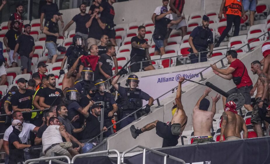 Sukobi navijača u Nici, odložen početak utakmice 1