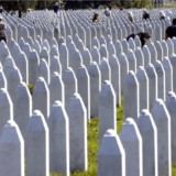 U Potočarima sutra komemoracija povodom 28. godišnjice genocida u Srebrenici i sahrana 30 žrtava 2
