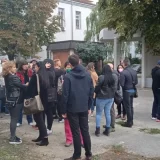 NDBG: Podrška za zaposlene u klinici Lazi Lazareviću 1