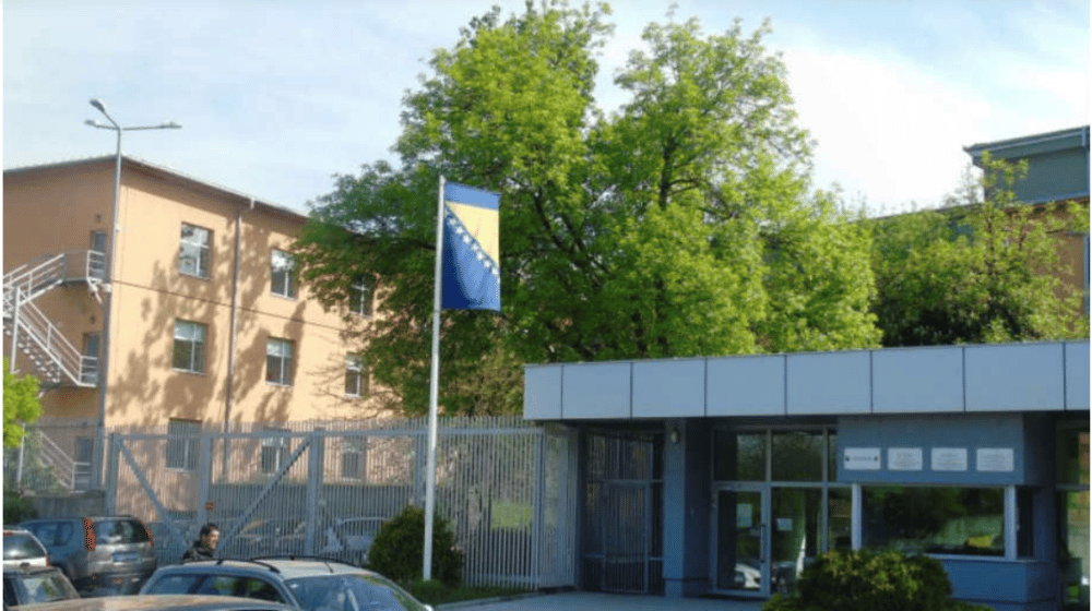 Optuženo 21 pravno i fizičko lice zbog izdavanja lažnih diploma u BiH 10