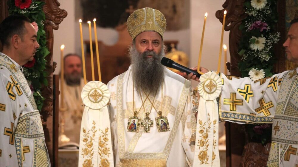 Patrijarh Porfirije: Palim neprestano voštanicu svog srca za stradale Srbe i Hrvate 1