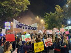 Četvrti protest zbog Informerovog intervjua sa silovateljem: Organizatorke poručile - "Vidimo se ponovo" (VIDEO, FOTO) 6