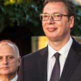 Odan je i nervira opozicionu javnost, a Vučić to voli: Zašto SNS ne odustaje od Vesića? 4