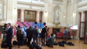 Kako je protekao prvi dan debate o Vladi: Brnabić se branila od opozicije koja je napadala ekspoze 4