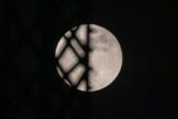 Kako je izgledalo pomračenje Meseca iz različitih delova sveta (FOTO) 3