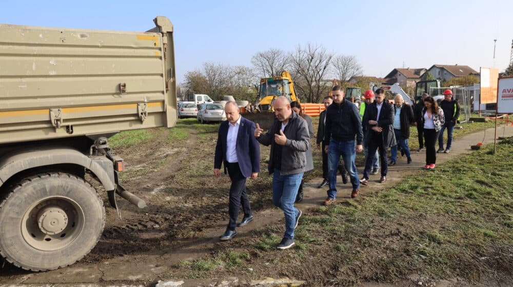 Novi Sad: Đurić obišao radove na izgradnji kanalizacije u Rumenki 1