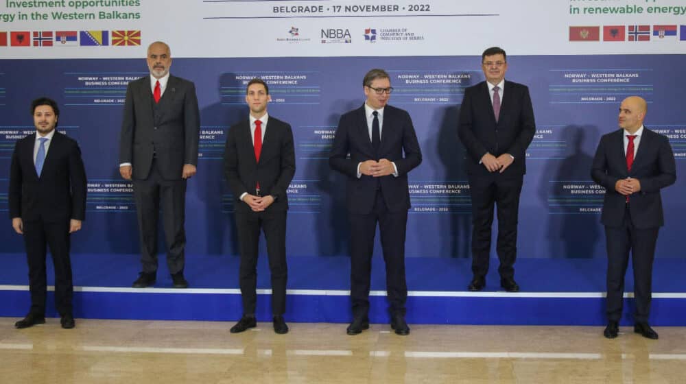 Vučić: Potrebne investicije u energetiku do 33 milijarde evra u narednih 15 do 20 godina 1