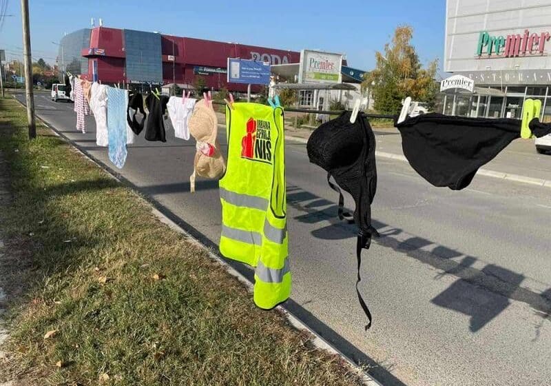 Niška “Urbana gerila” izvela performans sušenje onlajn 1