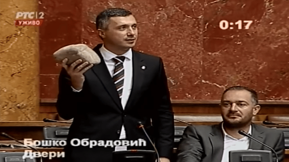 Obradović: Pet parlamentarnih stranaka traži sednicu skupštine o Kosovu 1