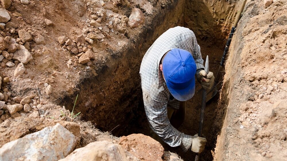 Hazbo Mujković iz Novog Pazara iskopao više od 11.000 grobnih mesta 1