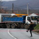 Kosovo i Srbija: Uhapšen još jedan Srbin na Kosovu, sedmi dan blokada saobraćajnica, Srbija traži povratak srpskih snaga 5