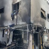 "Život ti se promeni za pet minuta, a ti nemoćan": Priča porodice iz Vranja kojoj je umalo do temelja izgoreo stan zbog požara u kafiću 10