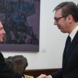 Vučić od admirala NATO traži nepristrasno delovanje na Kosovu 1