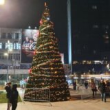 Kako izledaju novogodišnje jelke na gradskim trgovima u Srbiji? (FOTO) 10
