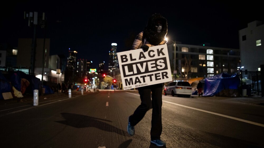 Policajci elektrošokerom svladali rođaka suosnivačice pokreta Black Lives Matter 1