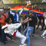 Više od 2.000 ljudi na LGBT maršu u Nju Delhiju 7