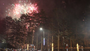 Novogodišnje slavlje nastavlja se na Zlatiboru, u Užicu priređen vatromet 2