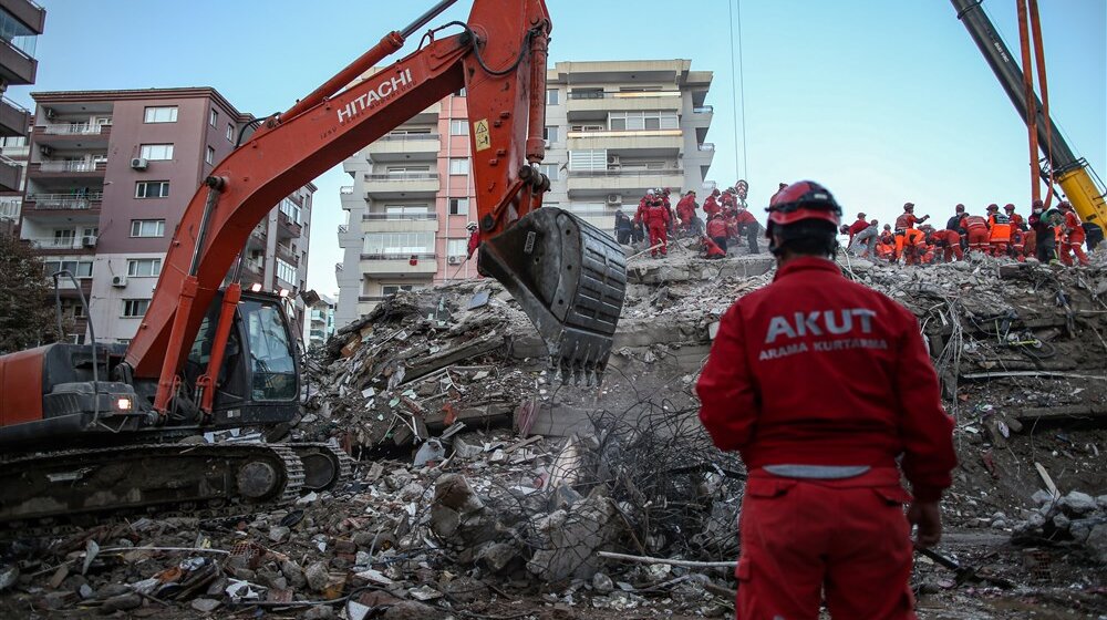 Umrla žena koja je spasena u Turskoj posle 100 sati provedenih pod ruševinama 1