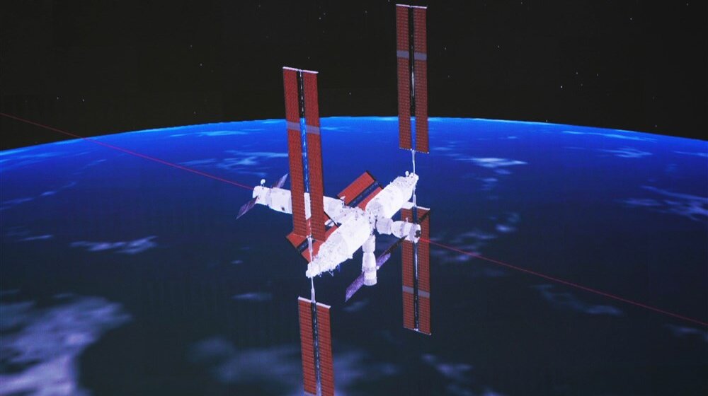 Japan šalje u svemir prvi satelit od drveta 1