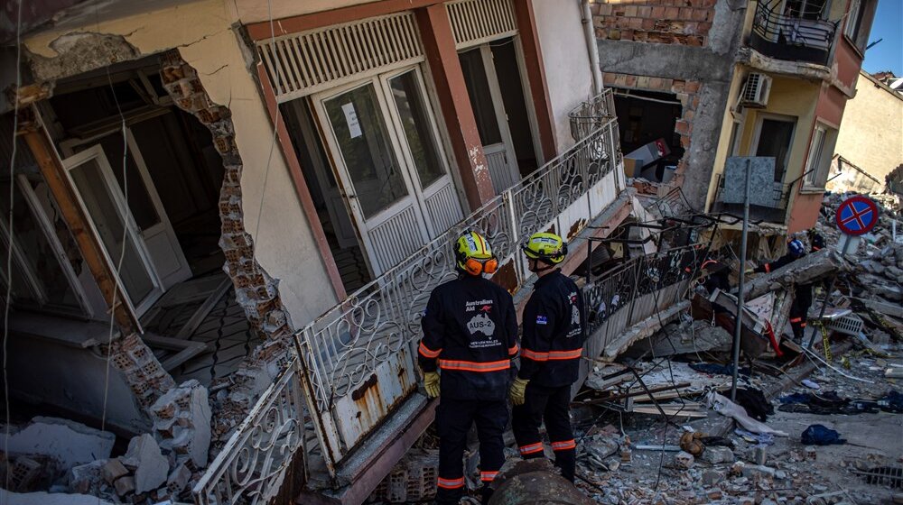 Žena spasena iz ruševina 204 sata nakon zemljotresa u Turskoj 1