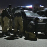 Šest ljudi poginulo u napadu na policijski štab u Karačiju, talibani preuzeli odgovornost 1