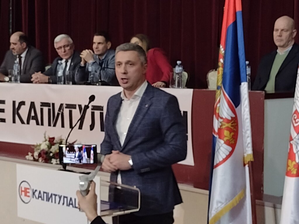 Aleksandar Vučiċ nije Srbija: Poruka sa skupa desnih opozicionih stranaka u Kragujevcu 8