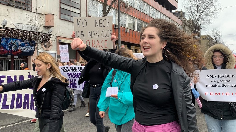 protest Nijedna žena više - stop femicidu