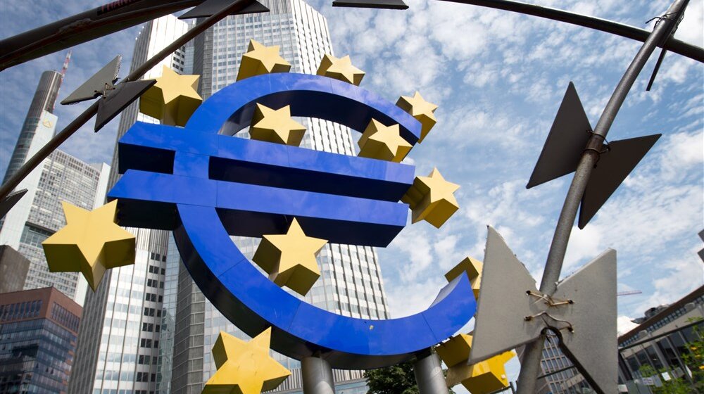 Inflacija u evrozoni pala na 6,9 odsto 1