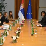 Vučić se zahvalio komesarki EU na pomoći u upravljanju migrantskom krizom 2