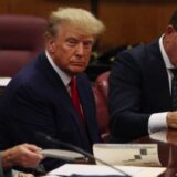 Amerika i Donald Tramp: Bivši predsednik u Njujorku zvanično uhapšen, poriče krivicu po 34 tačke optužnice 4