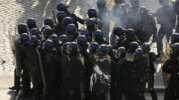 Francuske vlasti: Na protestima širom zemlje 570.000 ljudi (FOTO) 3