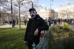 Francuske vlasti: Na protestima širom zemlje 570.000 ljudi (FOTO) 4