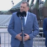 Premijerka Srbije i predsednik Republike Srpske oduševljeni vojnim prikazom: Brnabić puno srce, Dodik ponosan 1