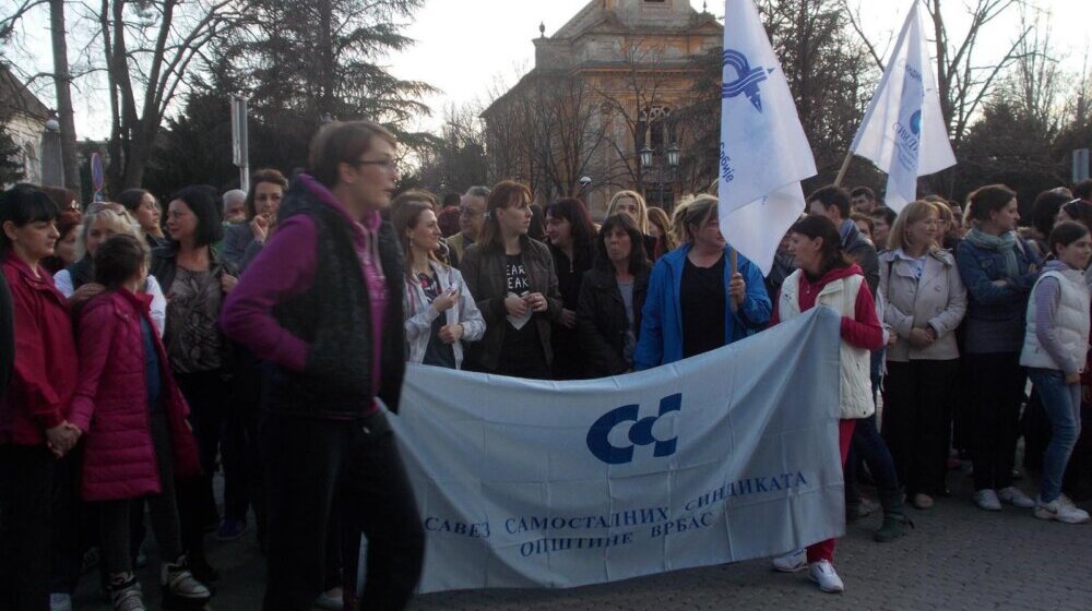 Protest vaspitačica u Vrbasu: Kasne nam plate, borimo se za ličnu egzistenciju 1