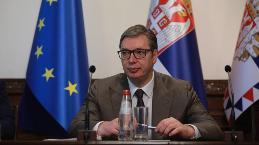Vučić ponovo zove opoziciju na dijalog - ko neće odoleti? 1