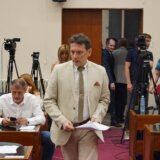 Podrška koja nema cenu: Bakarec povodom novog obraćanja Vučića poručuje „bravo predsedniče“ 6