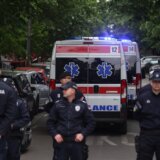 Večeras u Beogradu i Novom Sadu skupovi saučešća s porodicama nastradalih u osnovnoj školi 1