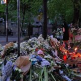 Danas odavanje pošte žrtvama povodom 40 dana od masovnog ubistva u OŠ "Vladislav Ribnikar" 4